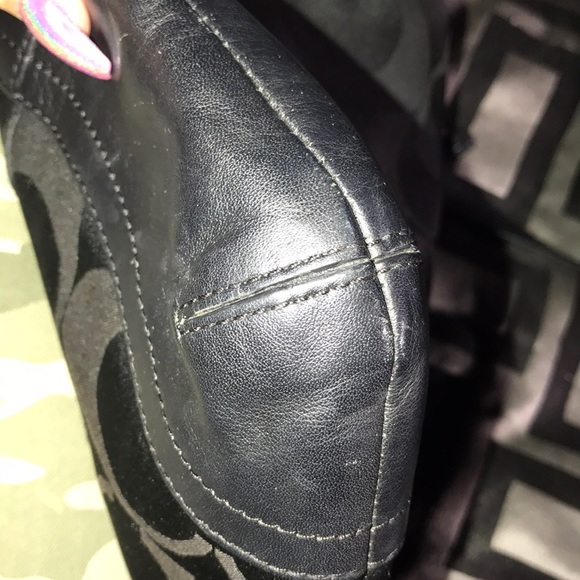 Authentic Coach crossbody purse - Picture 5 of 8